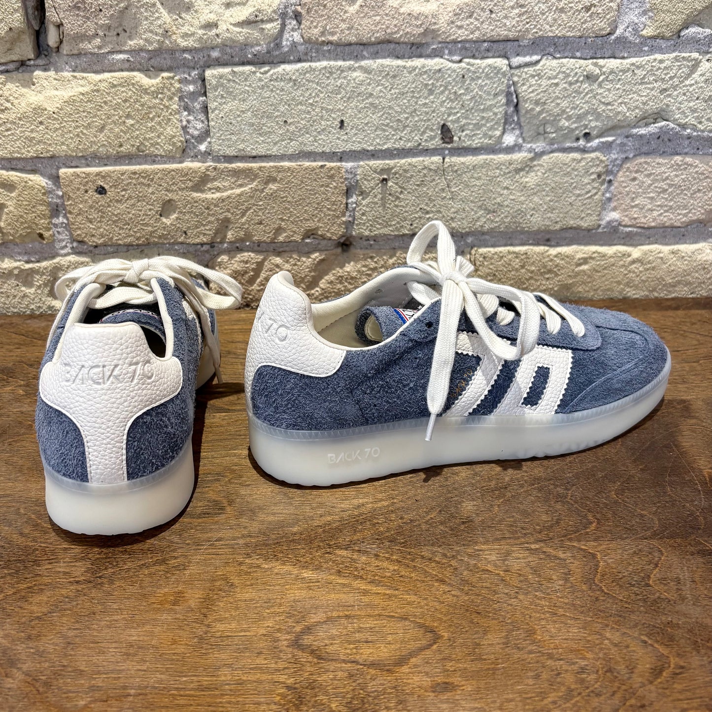 BACK 70 Boston LS Blue Milk