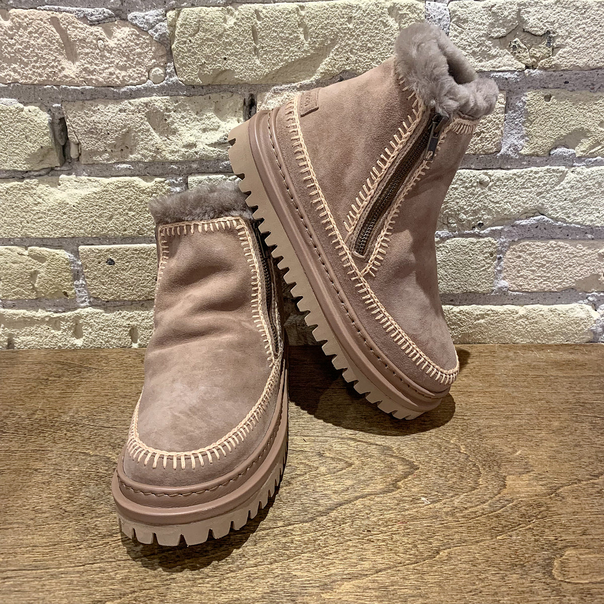Laidback London Setsu 4.0 Crochet Camel Beige