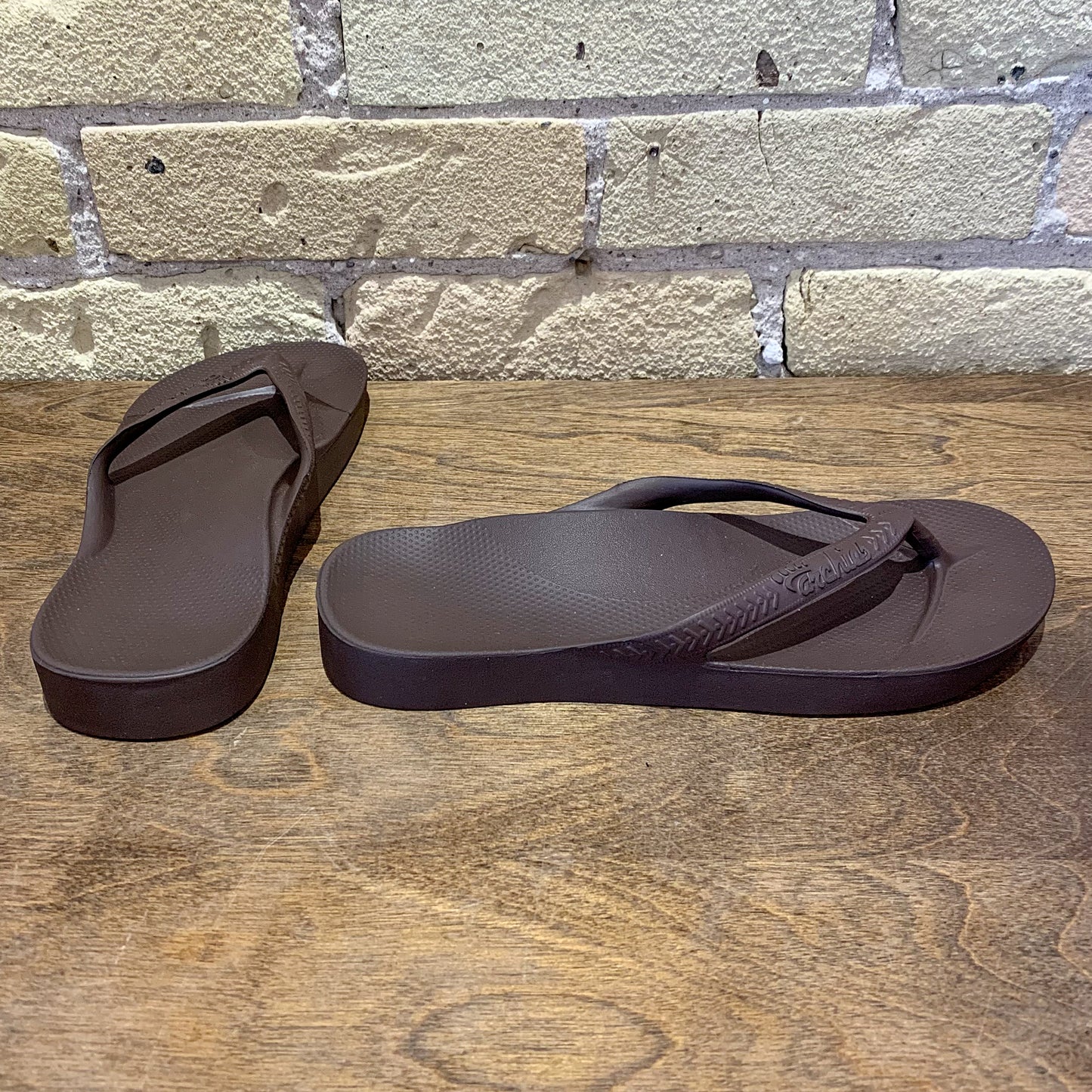 Archies Brown - Arch Support Flip Flops - shoostore