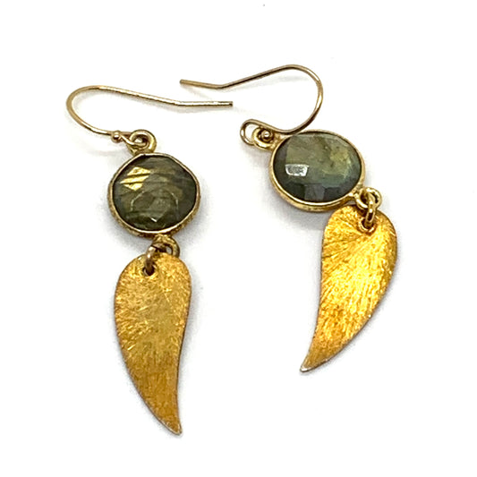 Avaasi Earrings E 1548