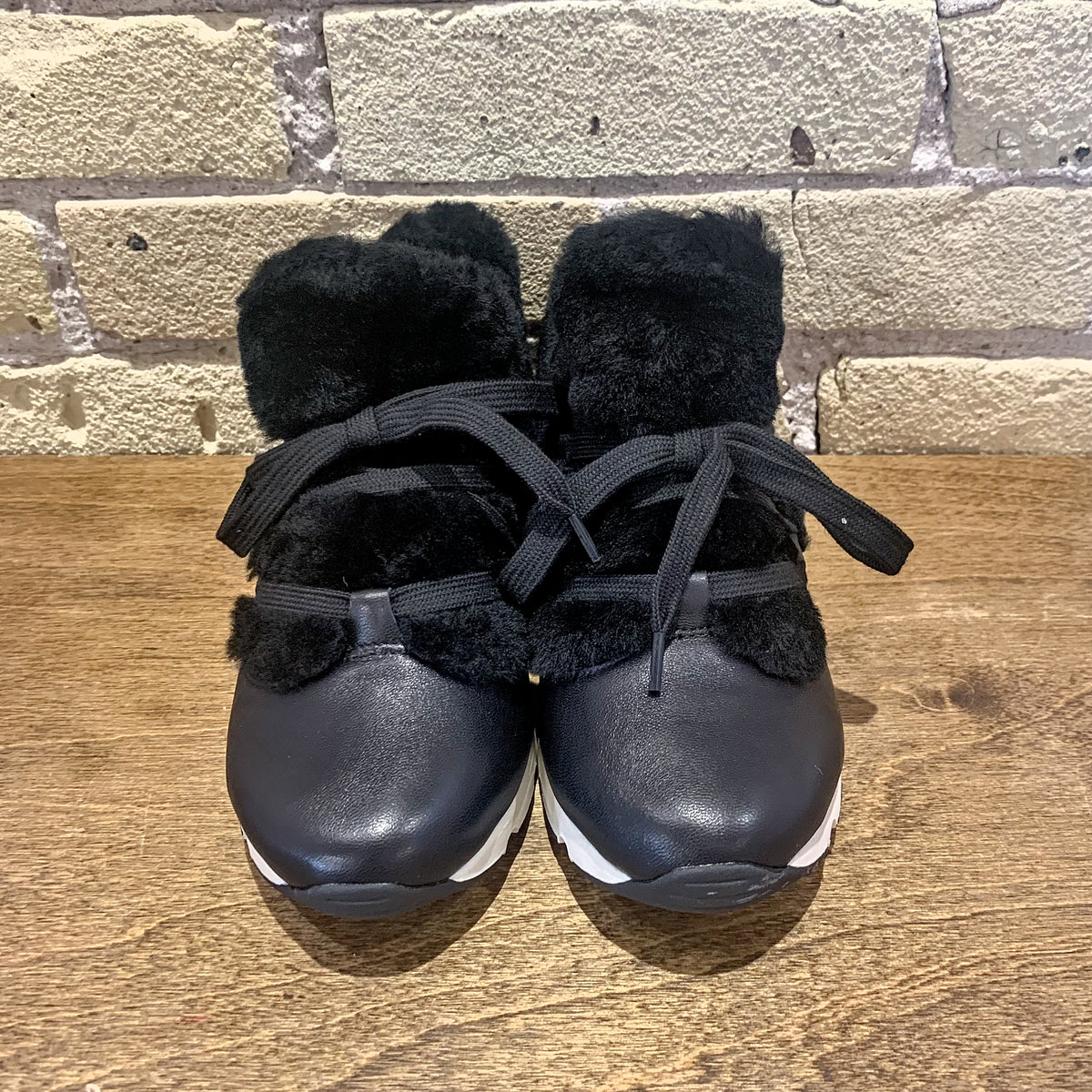 ALL BLACK Furry Sneak 2 Black