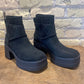 UGG Women's Moxy Chelsea Boot