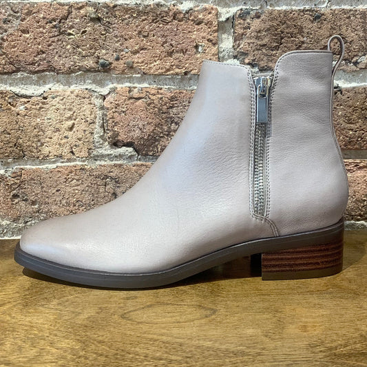 Ginta Taupe Bootie