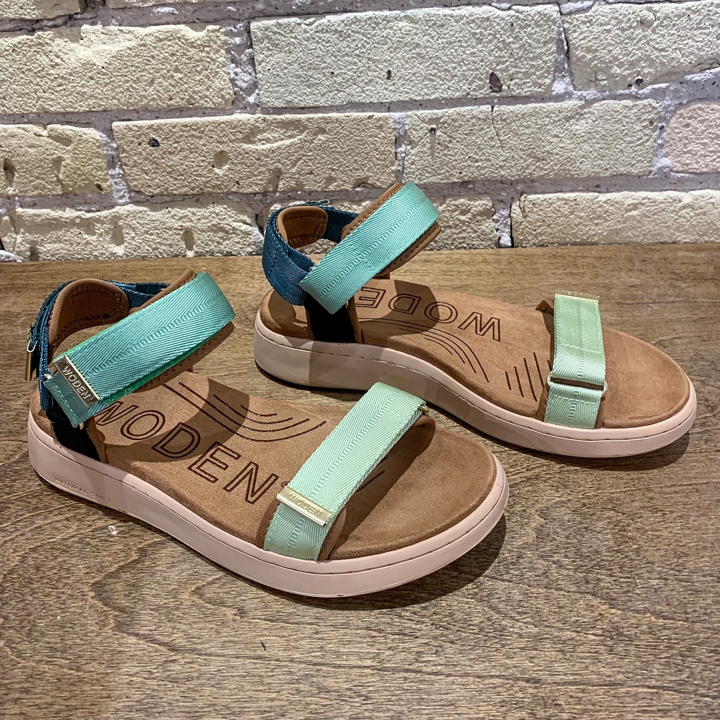 Woden Line Sandals Green Apple Multi