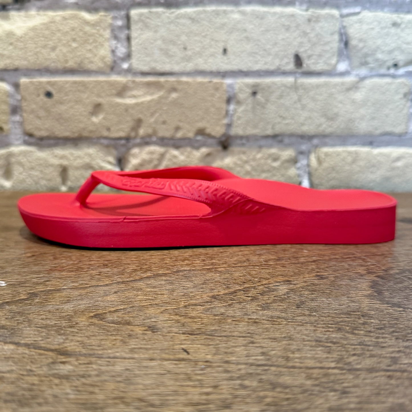 Archies Chili Red - Arch Support Flip Flops - shoostore