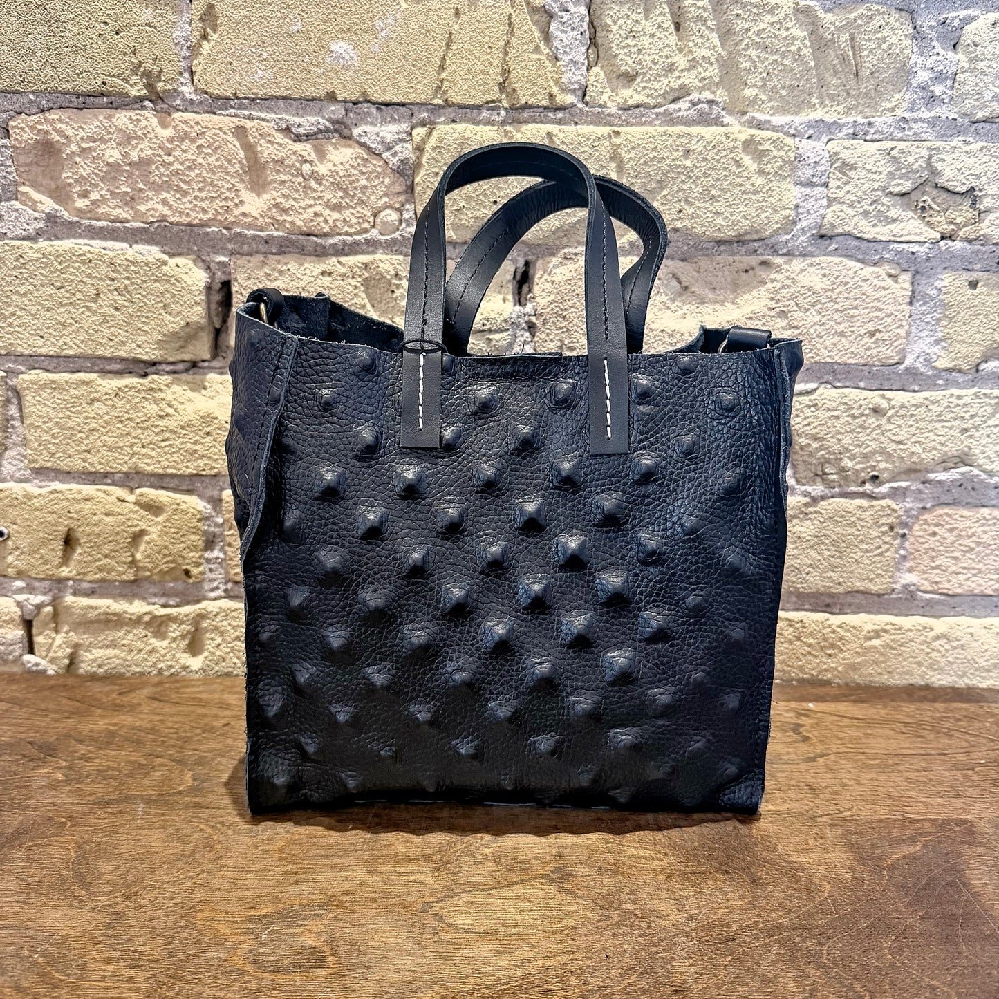 ALL BLACK Mini Pebble Black