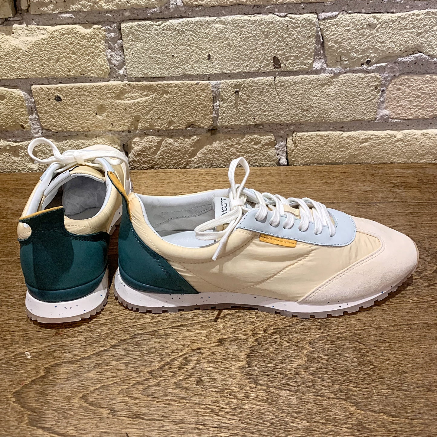 Oncept Tokyo Buttercream - shoostore