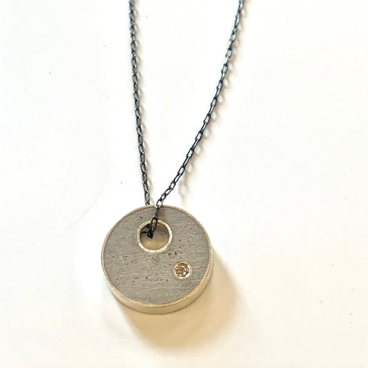 Effortless Reversible Circle Pendant With Diamonds