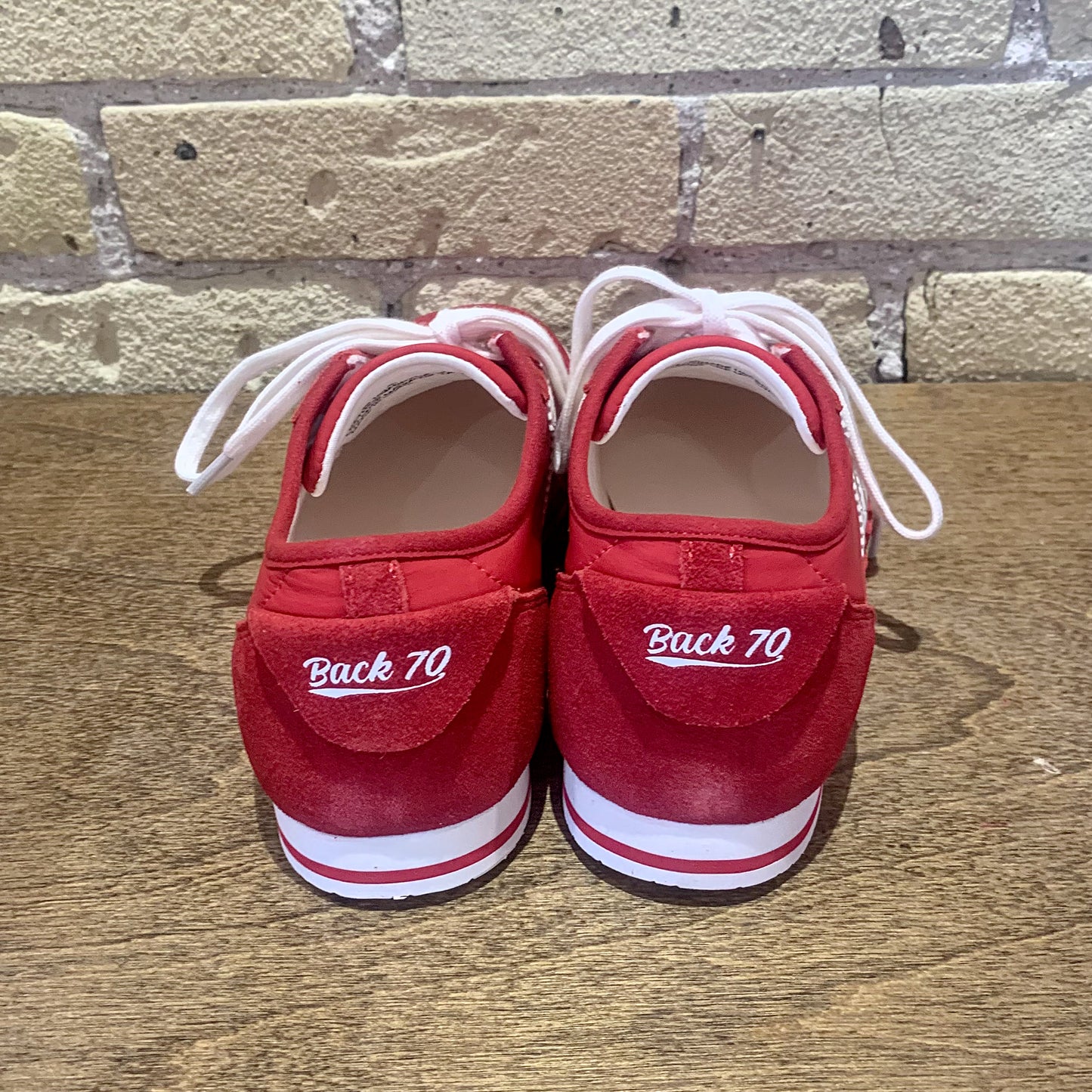 BACK 70 Leon Red - shoostore