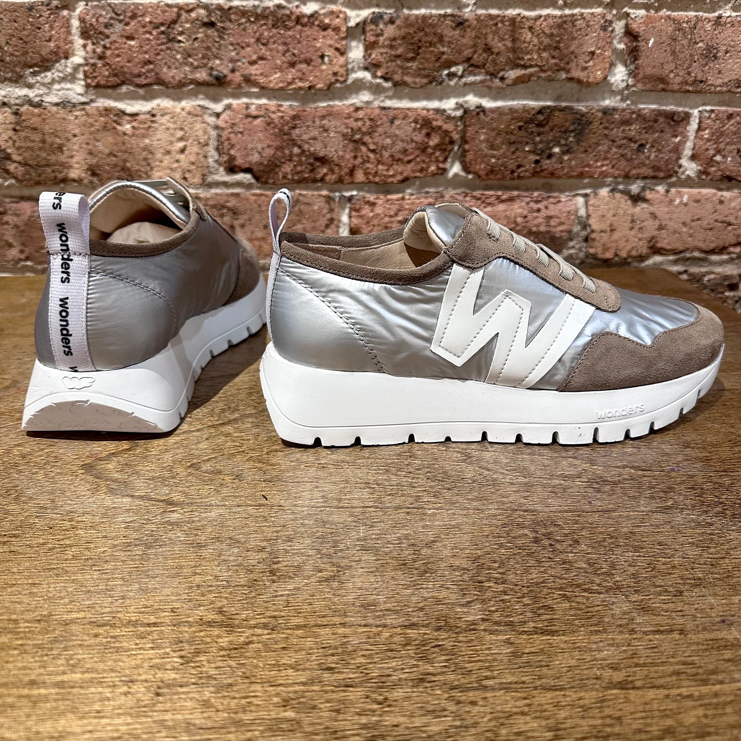 Wonders A-2416 Silver/Taupe Jogger