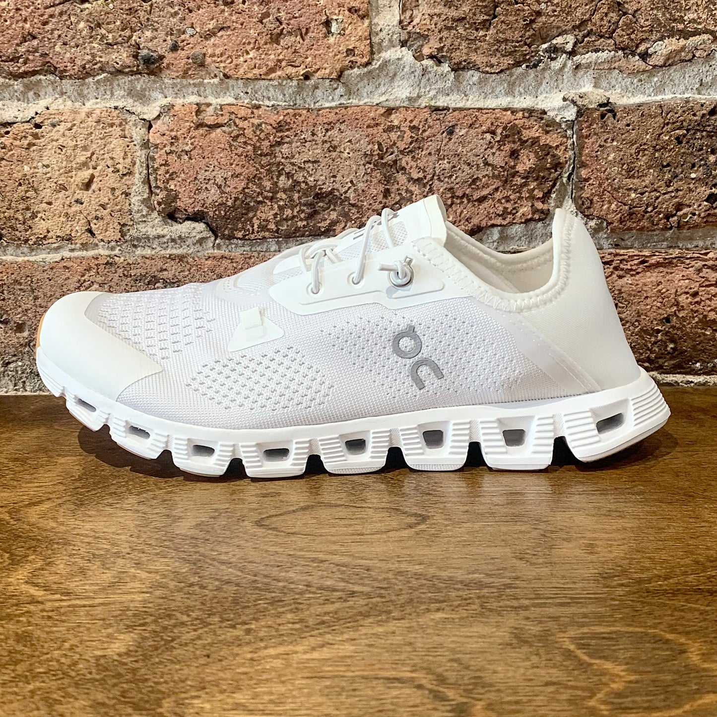 Cloud 5 Women's Coast All White