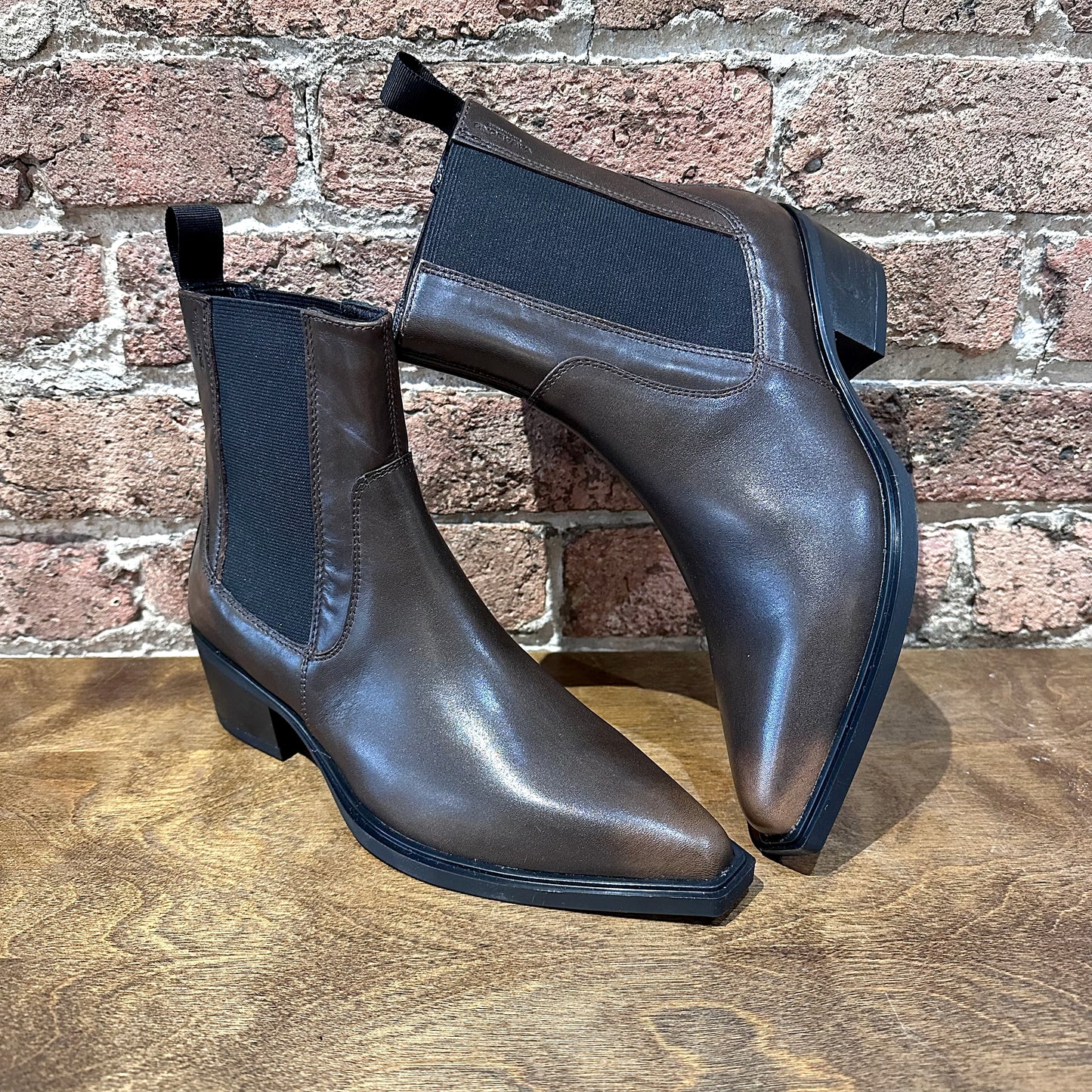 Vagabond Kelsey Heeled Chelsea Boots