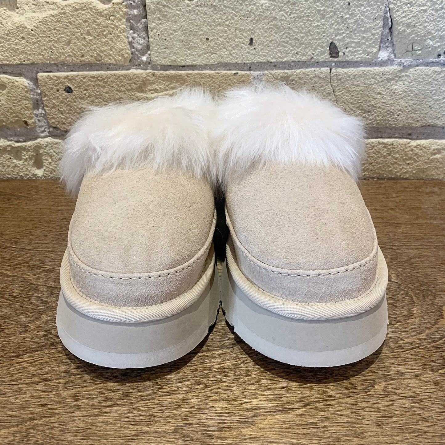 UGG Women's Disquette Chalet