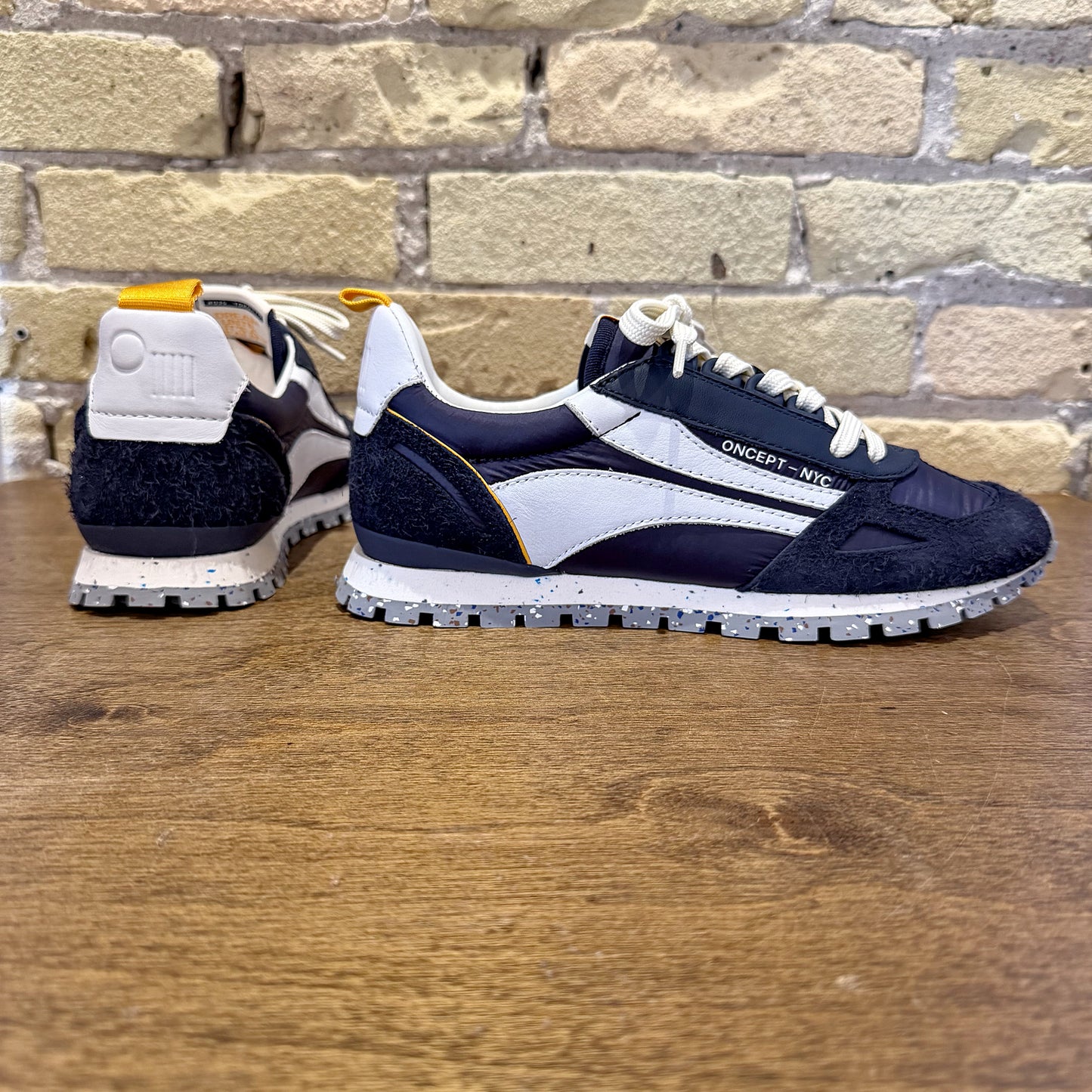 Oncept Toronto Indigo