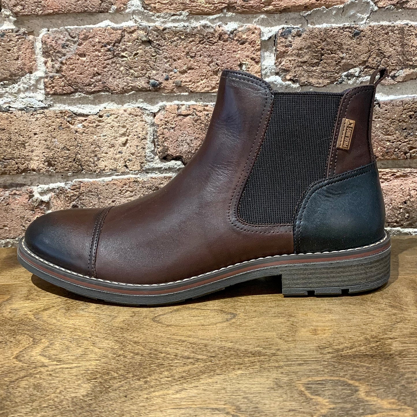 Pikolinos York Chelsea Boot