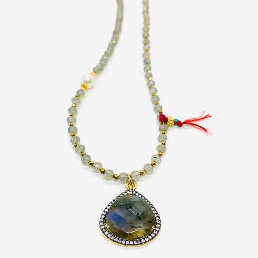 Avaasi Necklace N 3114