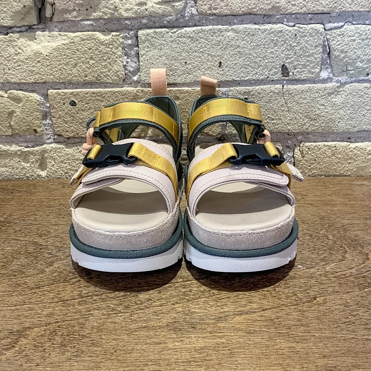 UGG Goldenstar Wildwood - shoostore