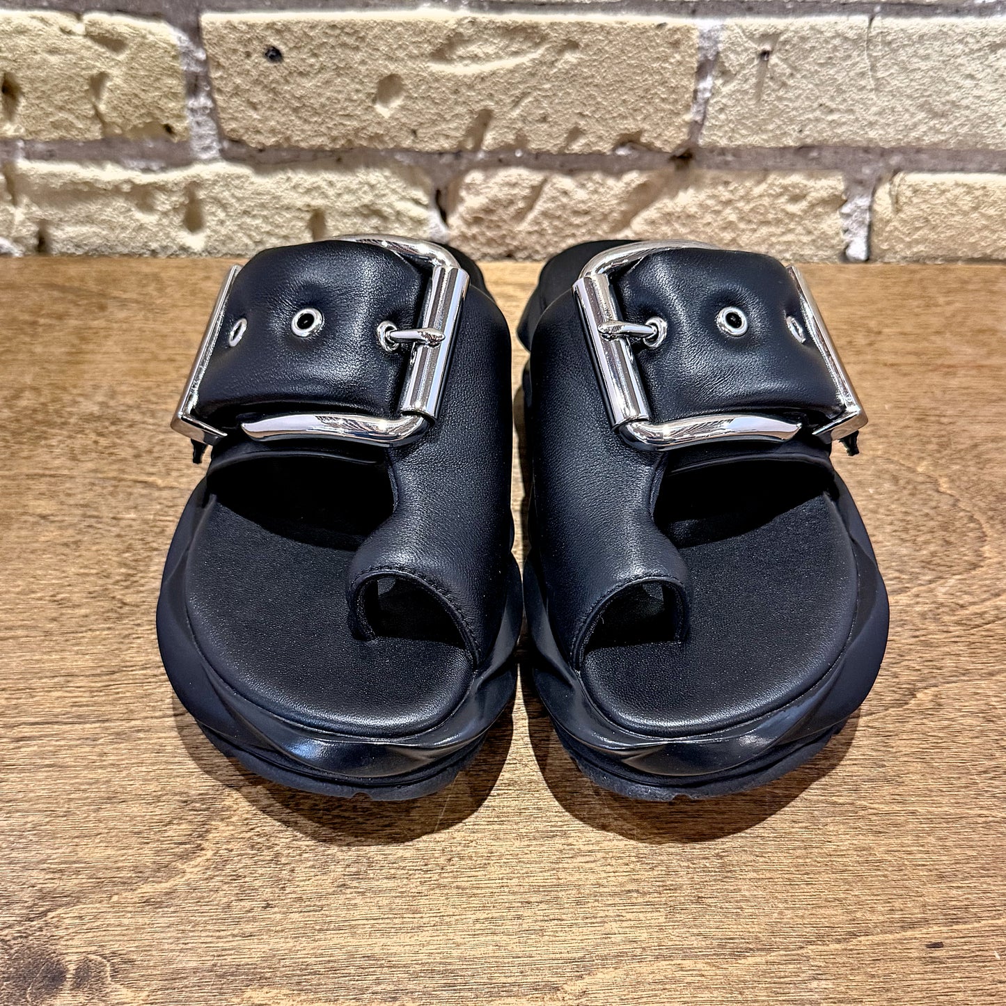 Mellow Glow Black - shoostore