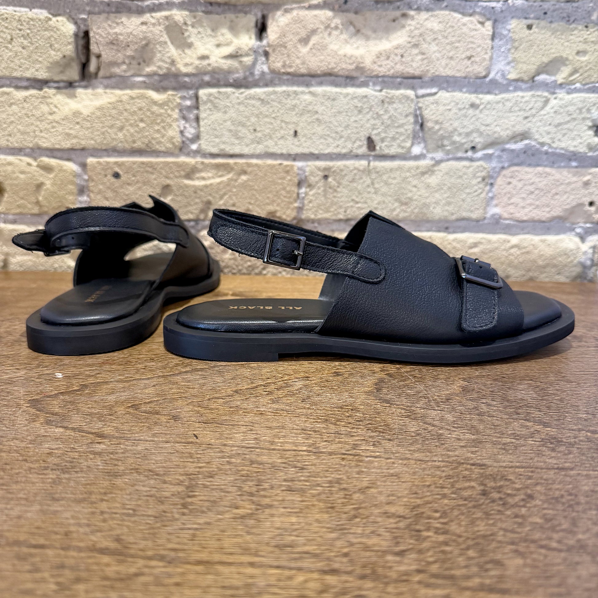 ALL BLACK Low Belt Sandal - shoostore