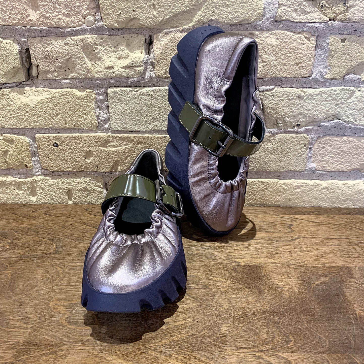 4CCCCEES Tura Cove Gun Metal