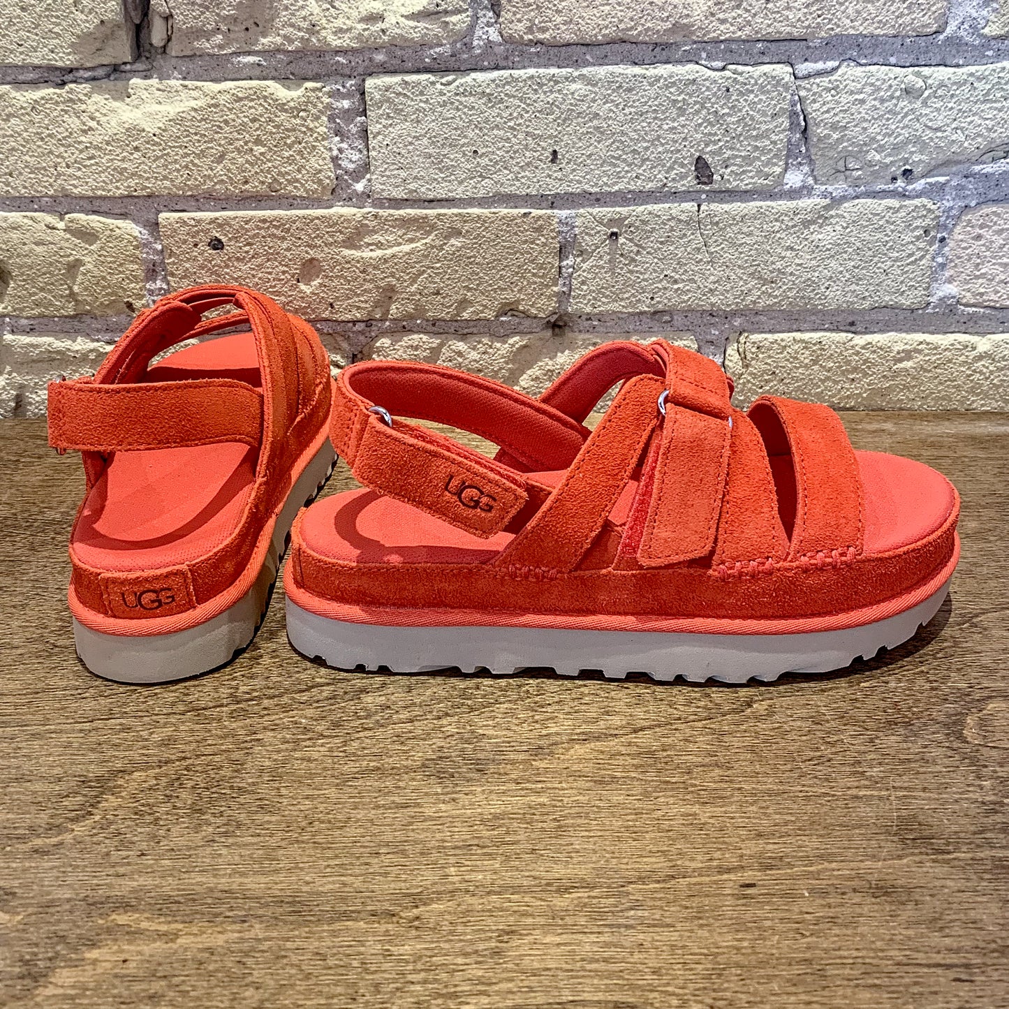 UGG Goldenstar Gleam - shoostore