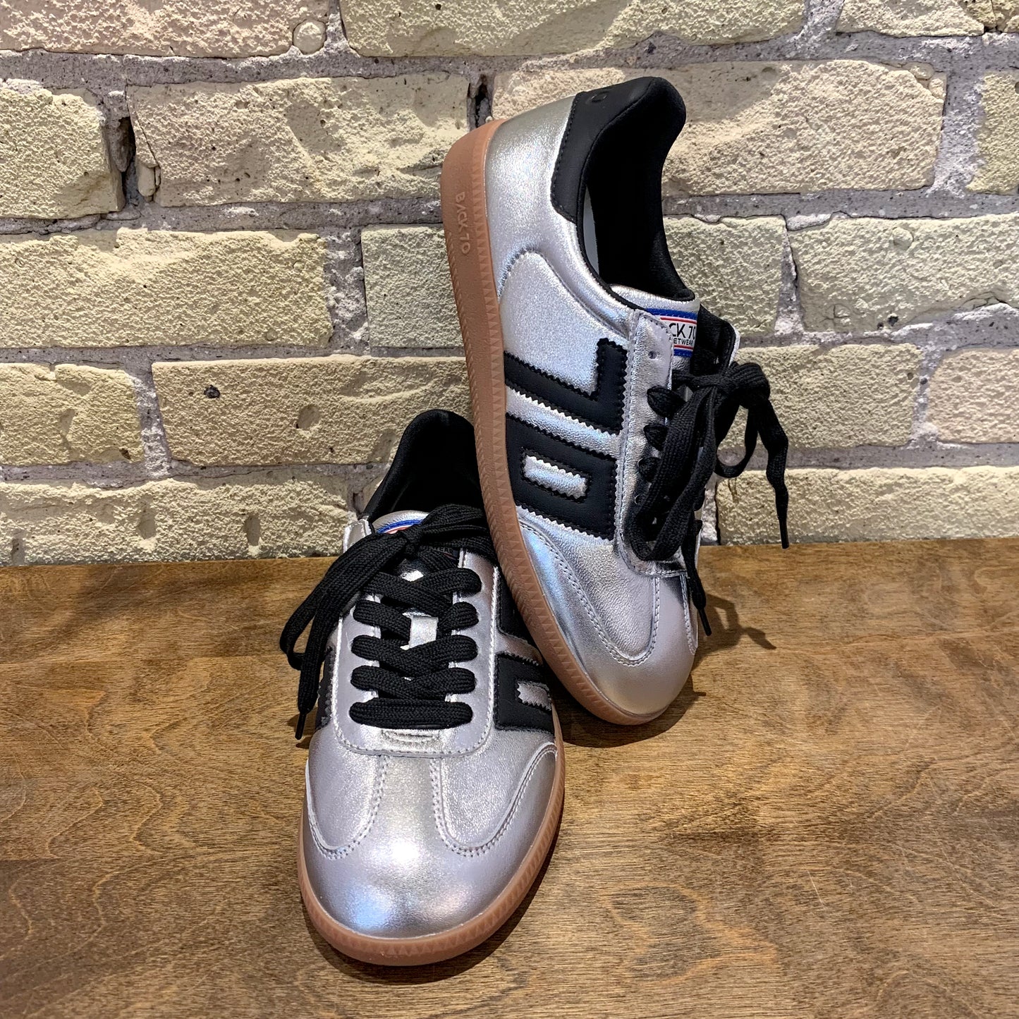 BACK 70 Cloud NM Silver Black