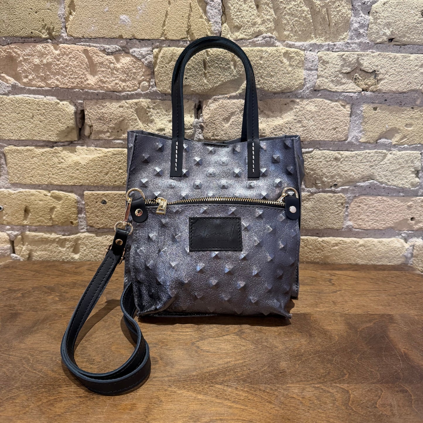 ALL BLACK Mini Pebble Pewter