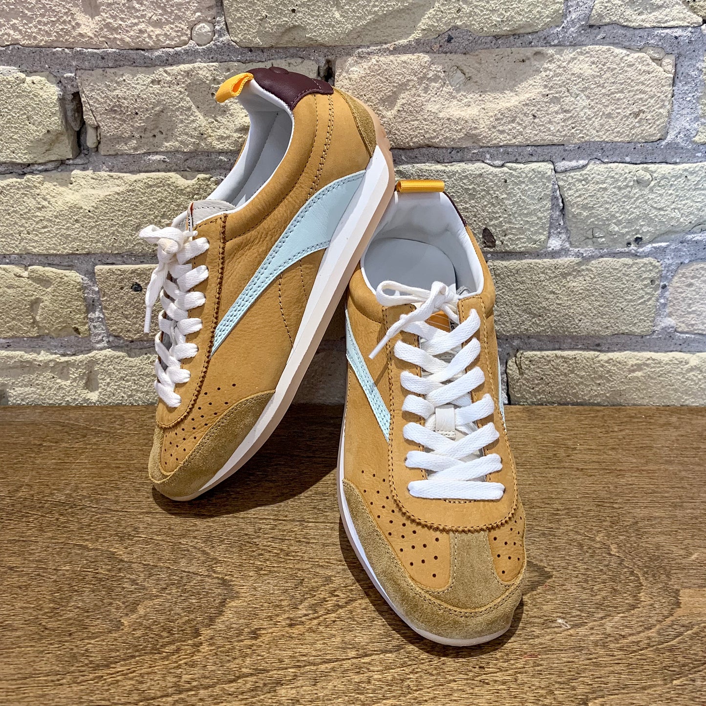 Oncept Stockholm Caramel