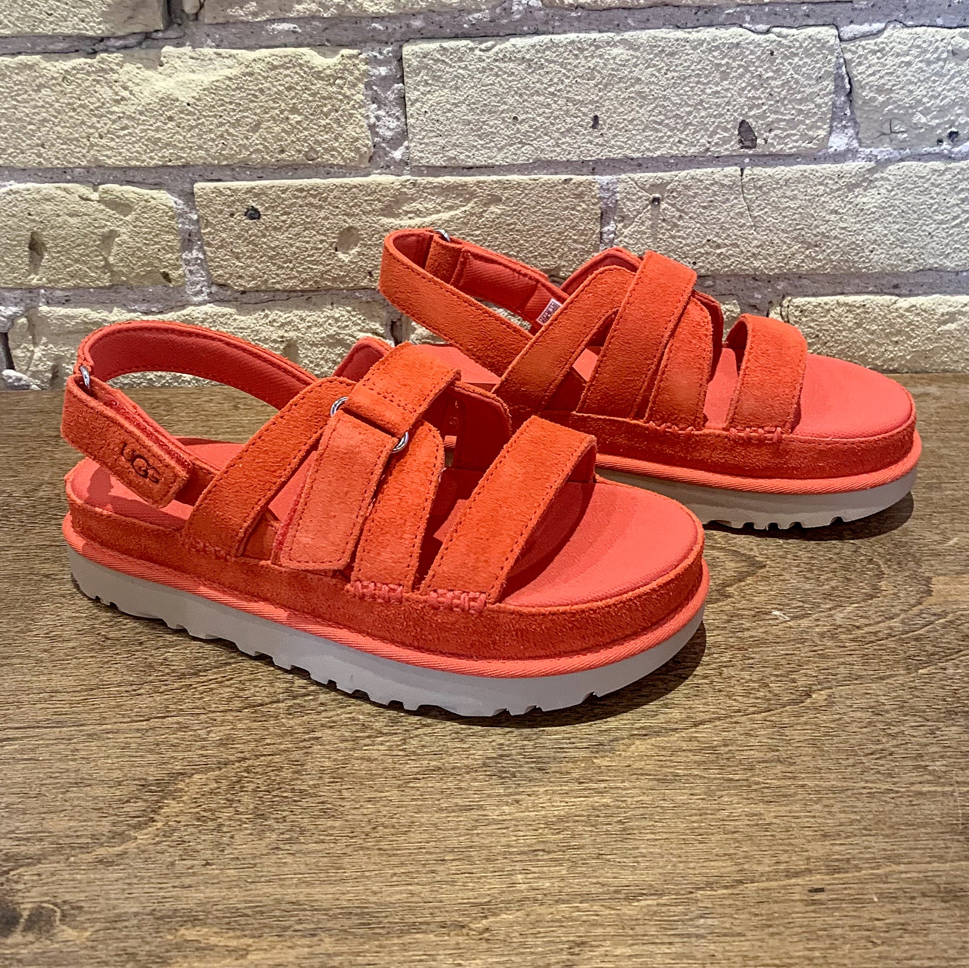UGG Goldenstar Gleam - shoostore