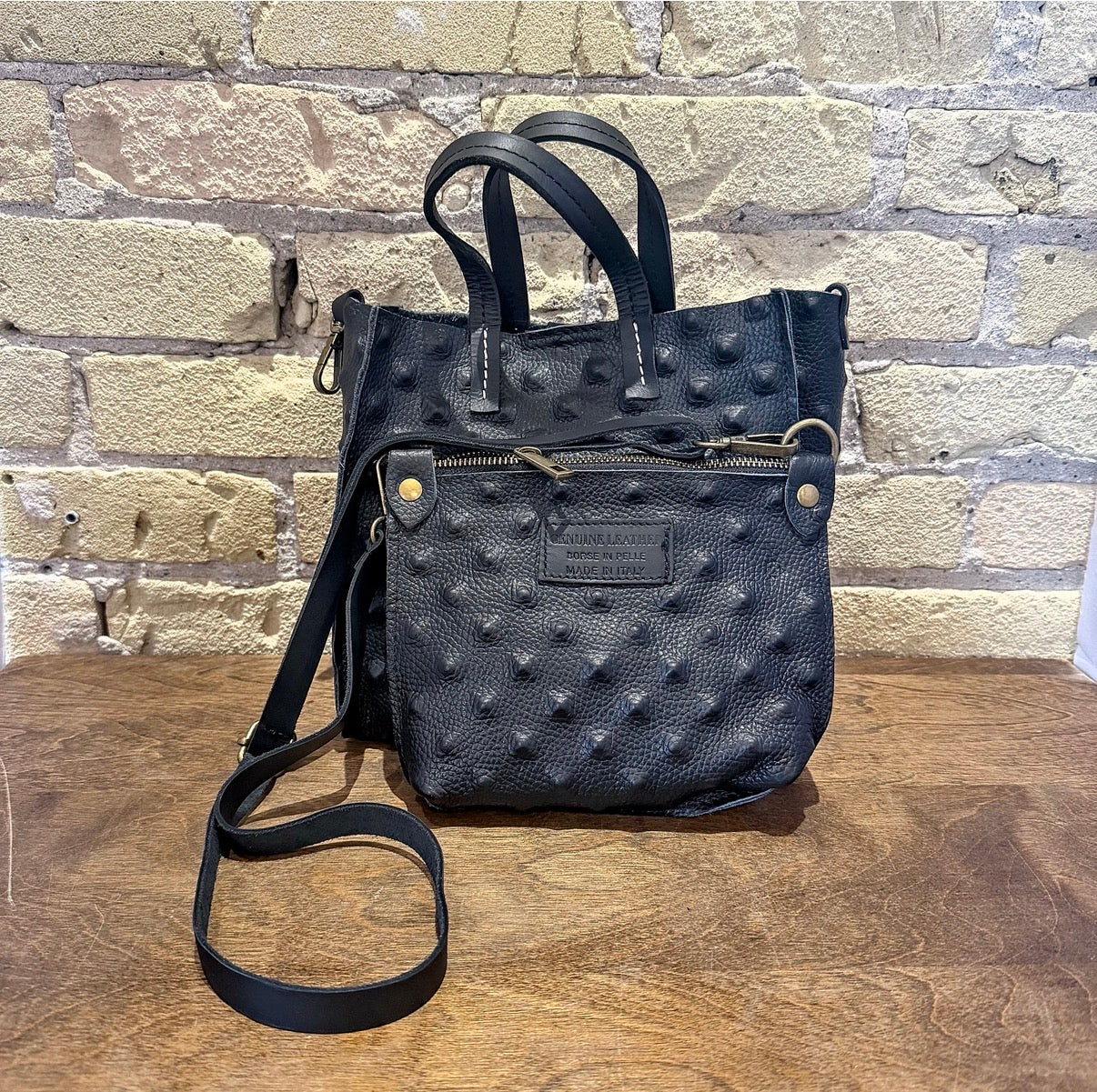 ALL BLACK Mini Pebble Black