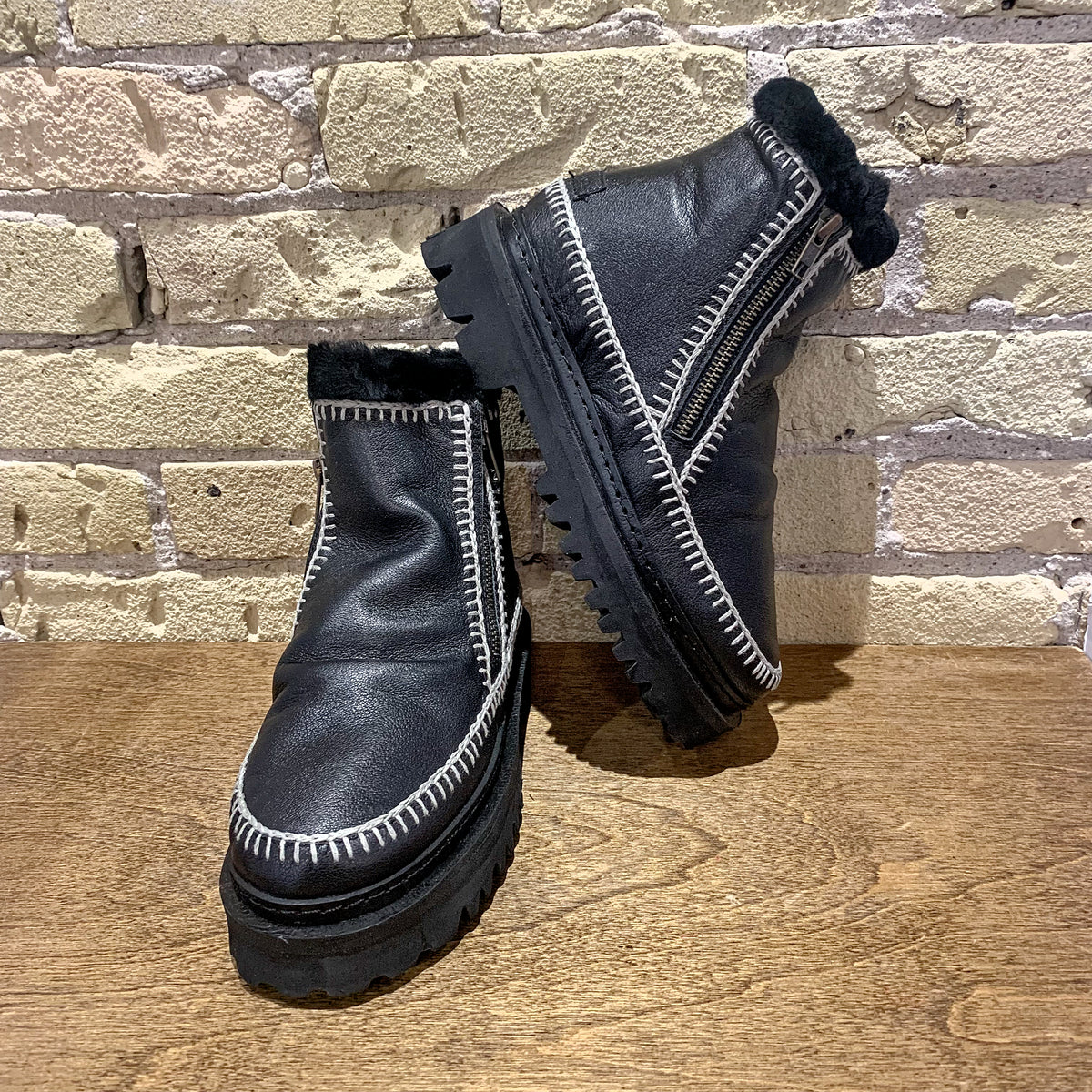 Laidback London Setsu 3.0 Black Leather Light Grey
