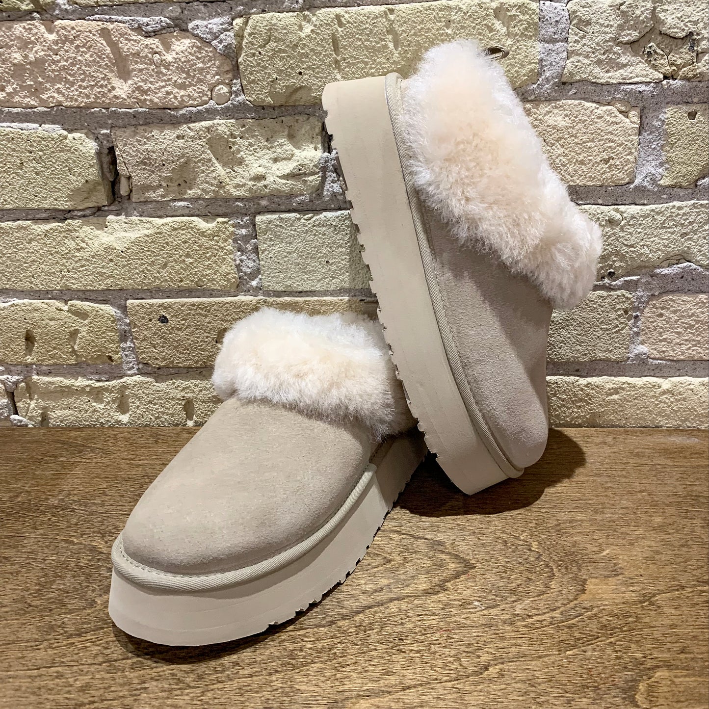 UGG Women's Tazzelle