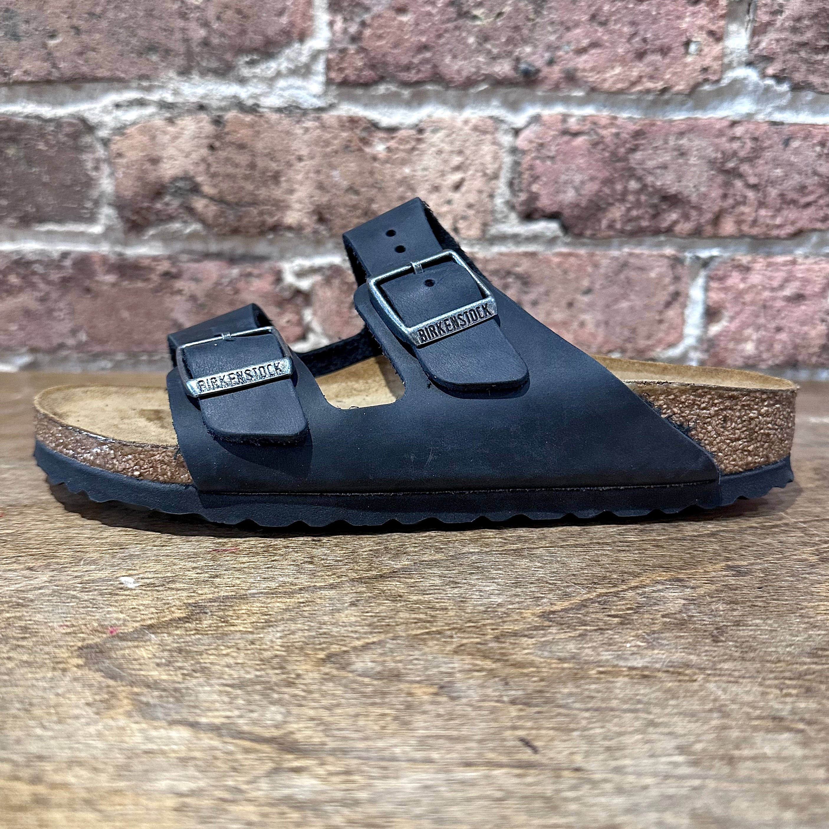 Birkenstock Arizona Soft Footbed Black Oiled Leather Narrow Width sh