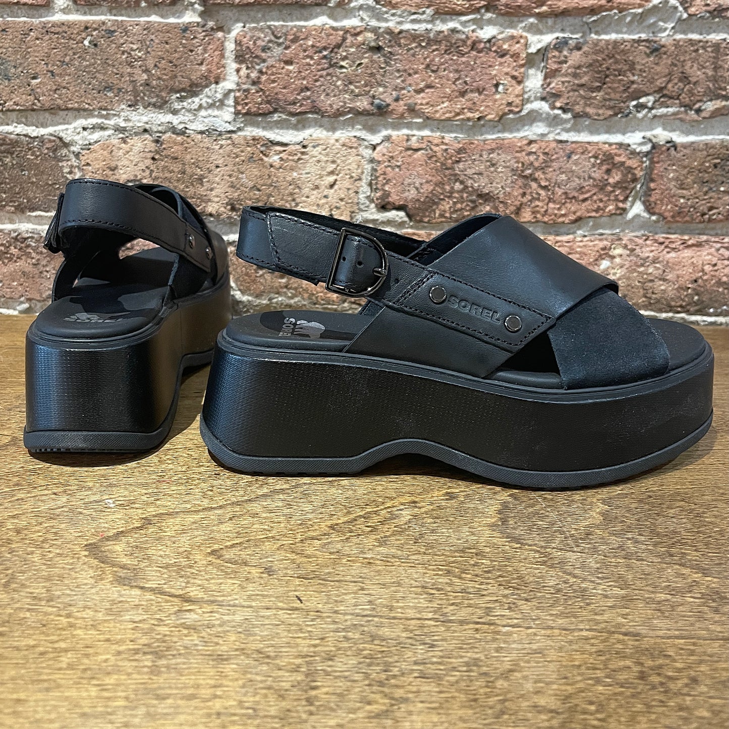 Dayspring™ Crisscross Sandal Black