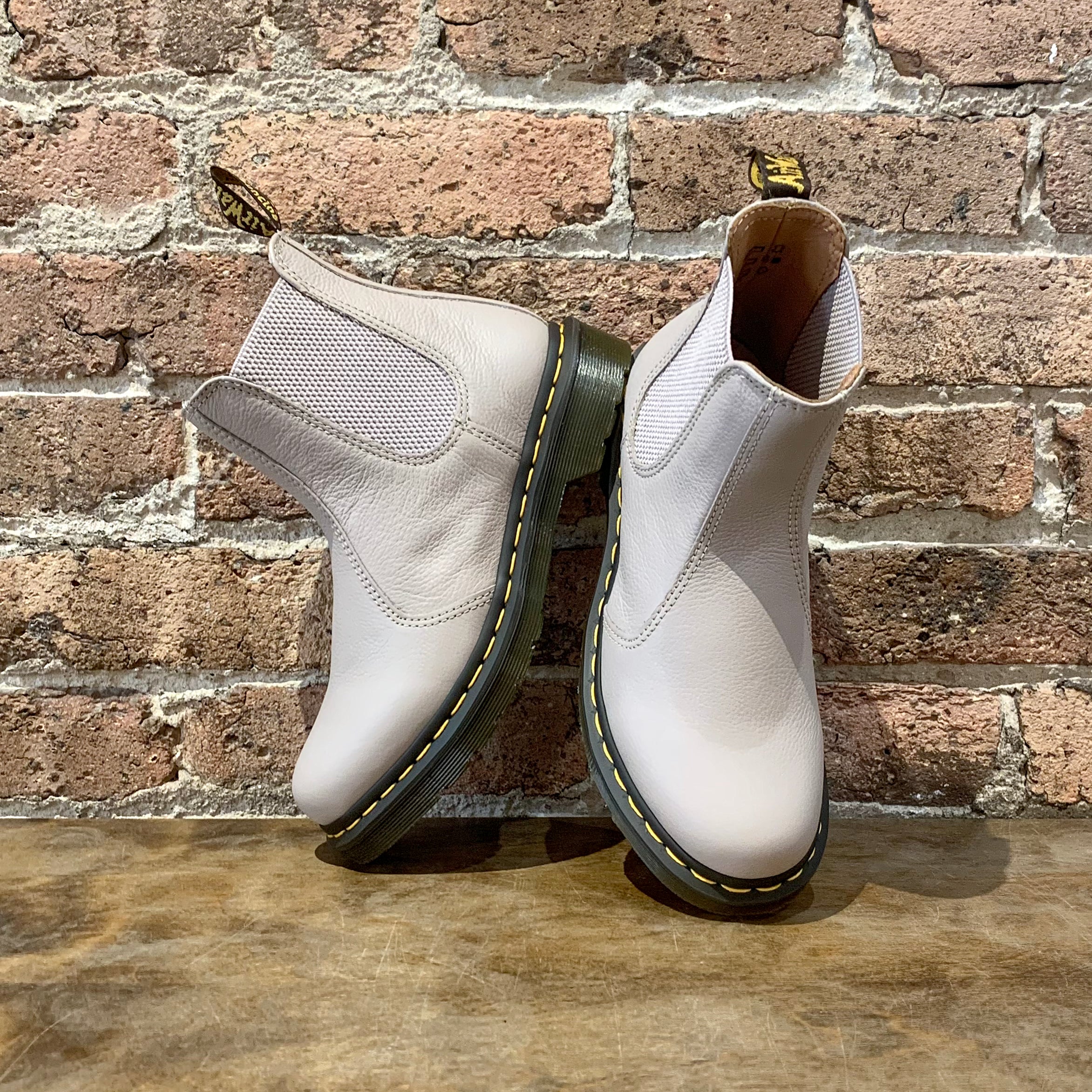 2976 Vintage Taupe Chelsea Boot