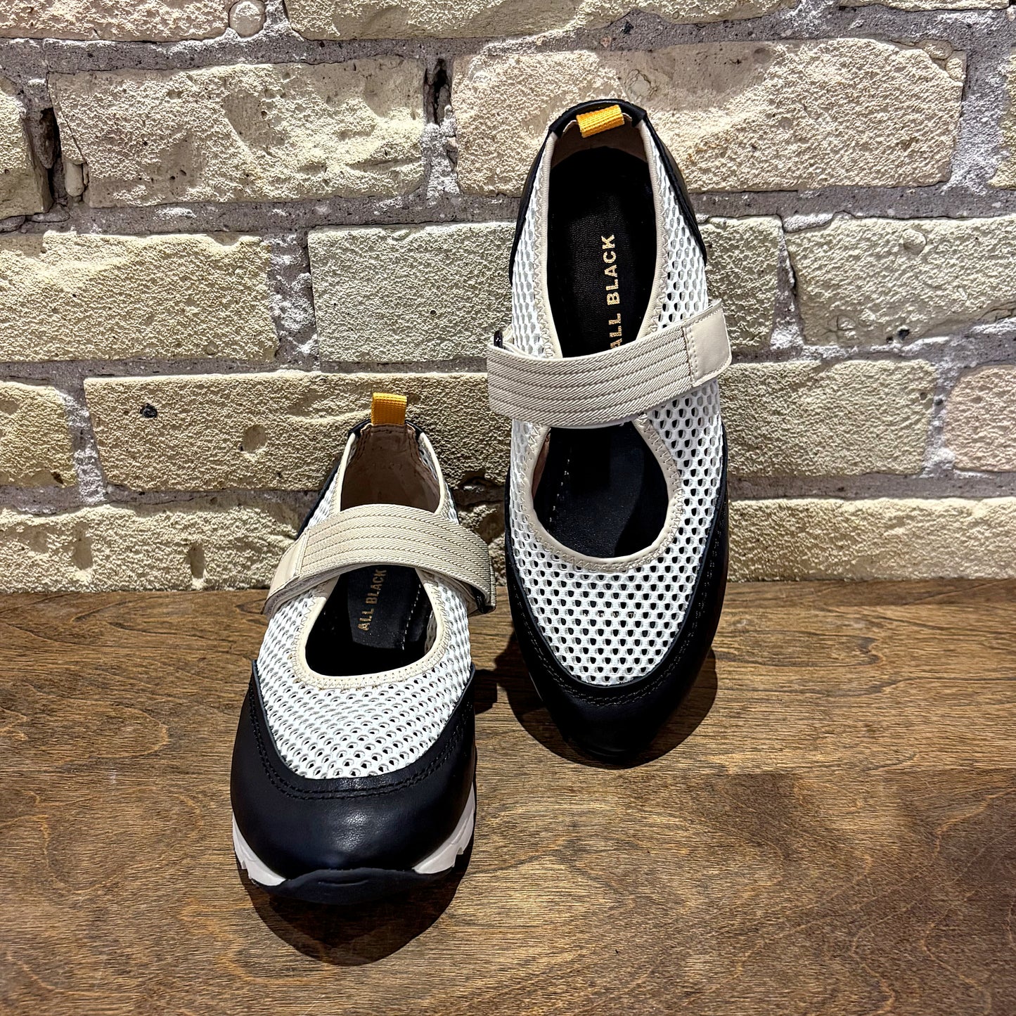 ALL BLACK MJ Mesh Sneak Beige