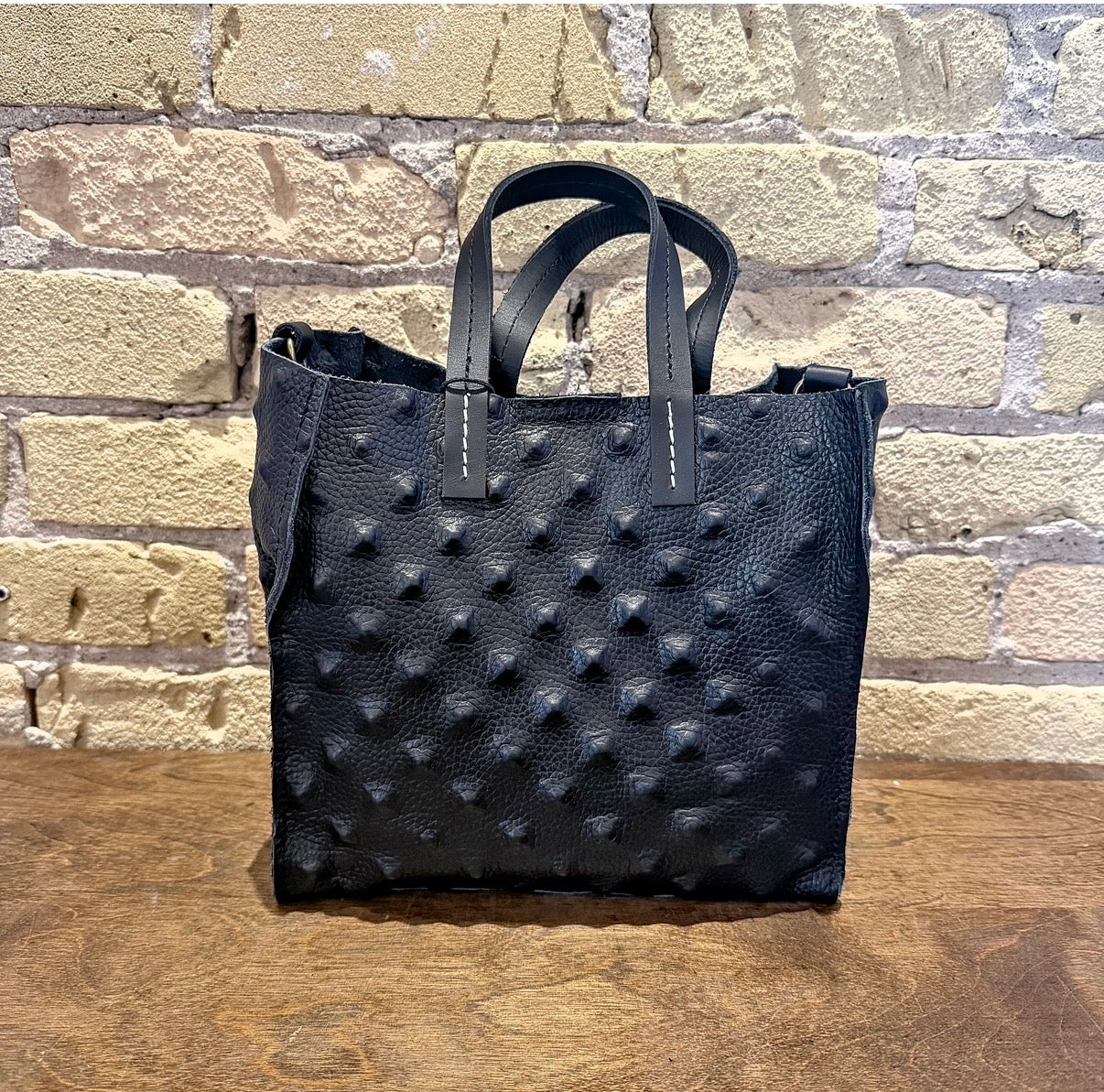 ALL BLACK Mini Pebble Black