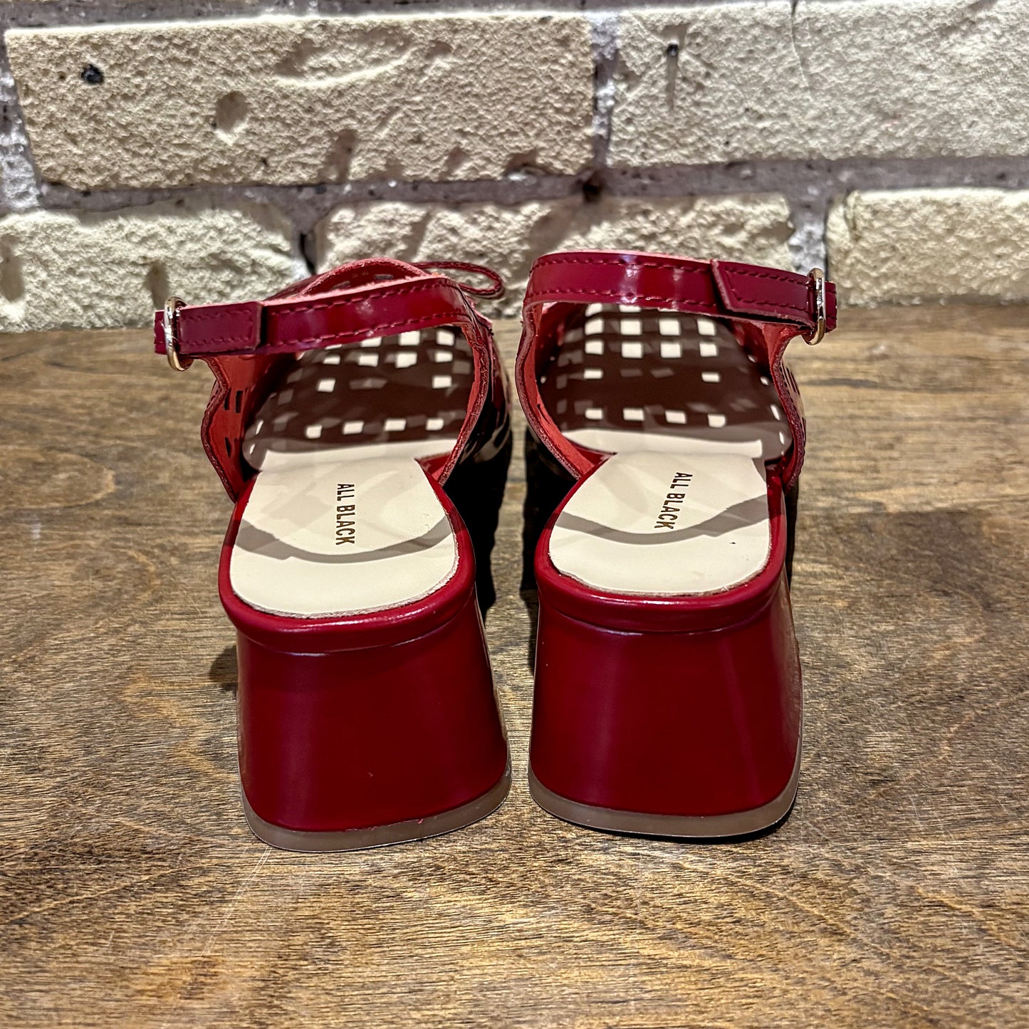 ALL BLACK CC Block Pump Red - shoostore