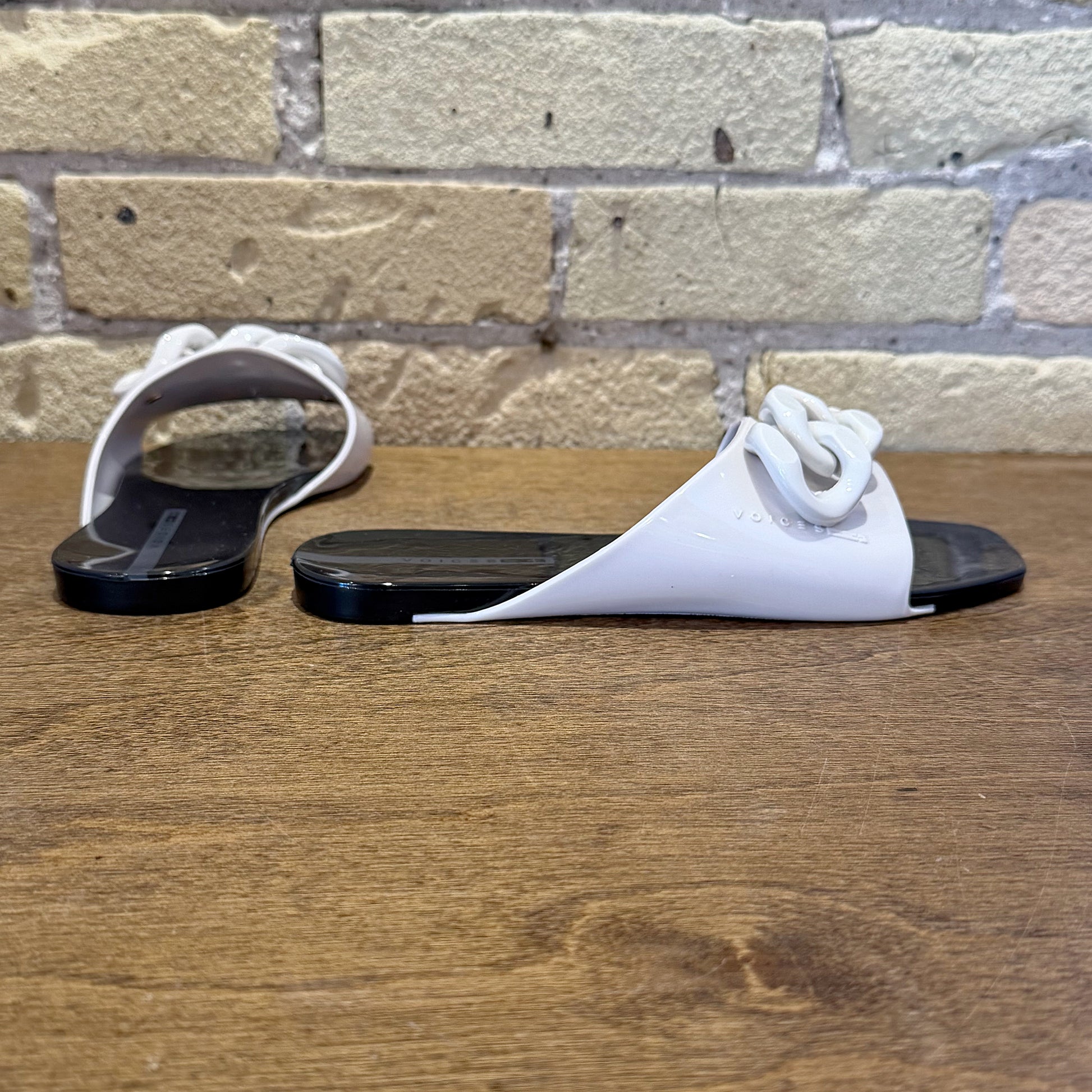 Voices Avolto Corrente Black/Off White - shoostore