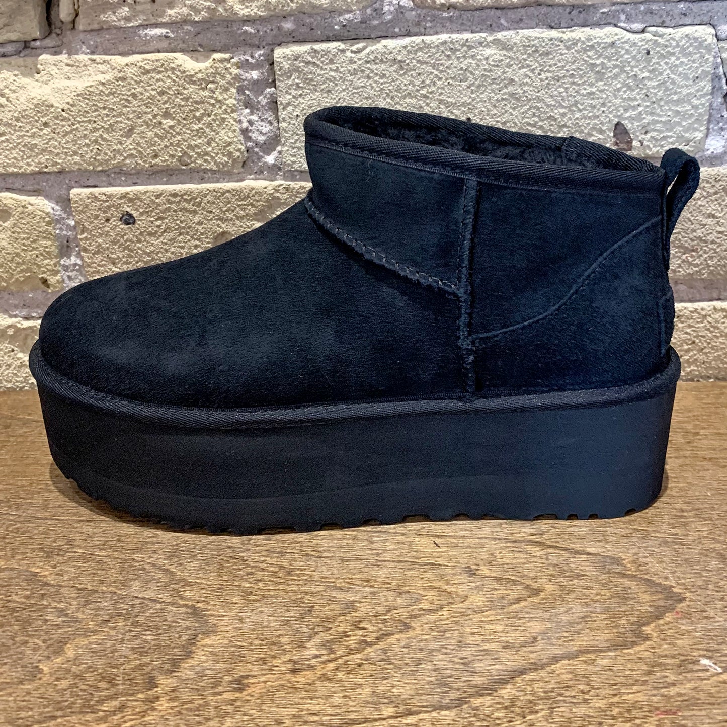 UGG Women's Classic Ultra Mini Platform