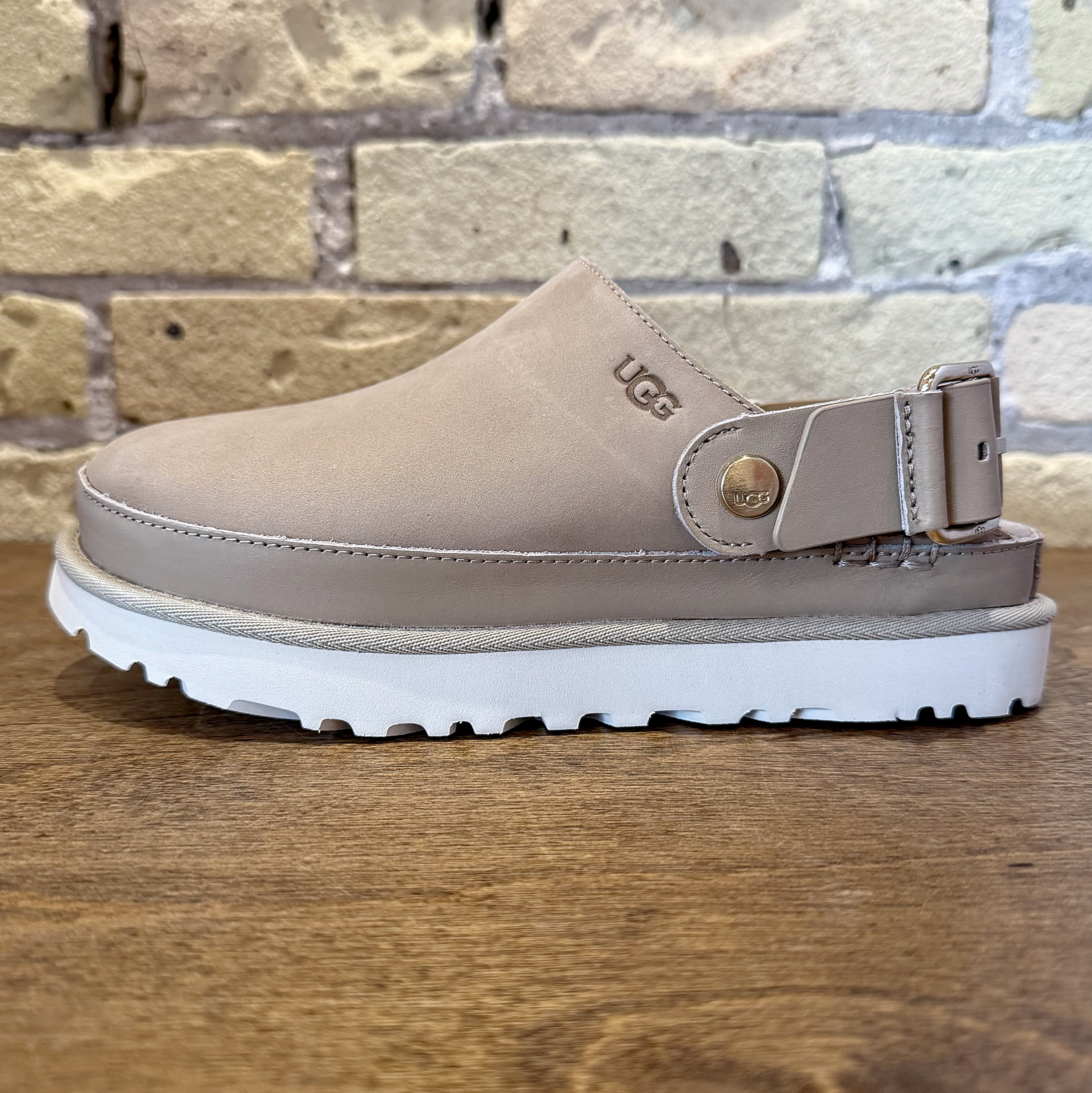 UGG Women's Goldenstar Villa Clog – (shōō)