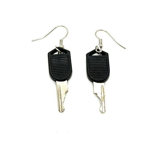 Linda Richman Black Lock Earring