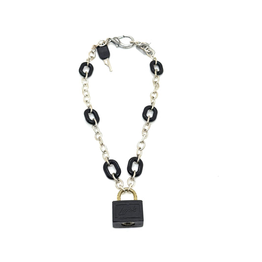 Linda Richman Black Single Lock Necklace