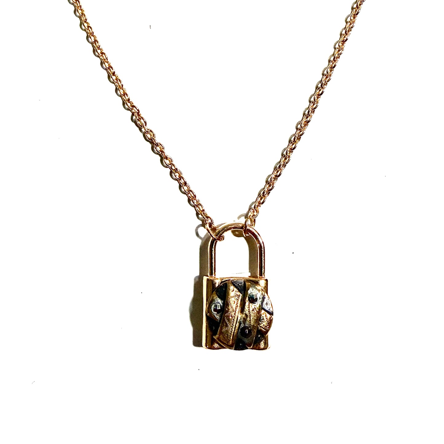 JMVAC Necklace - shoostore