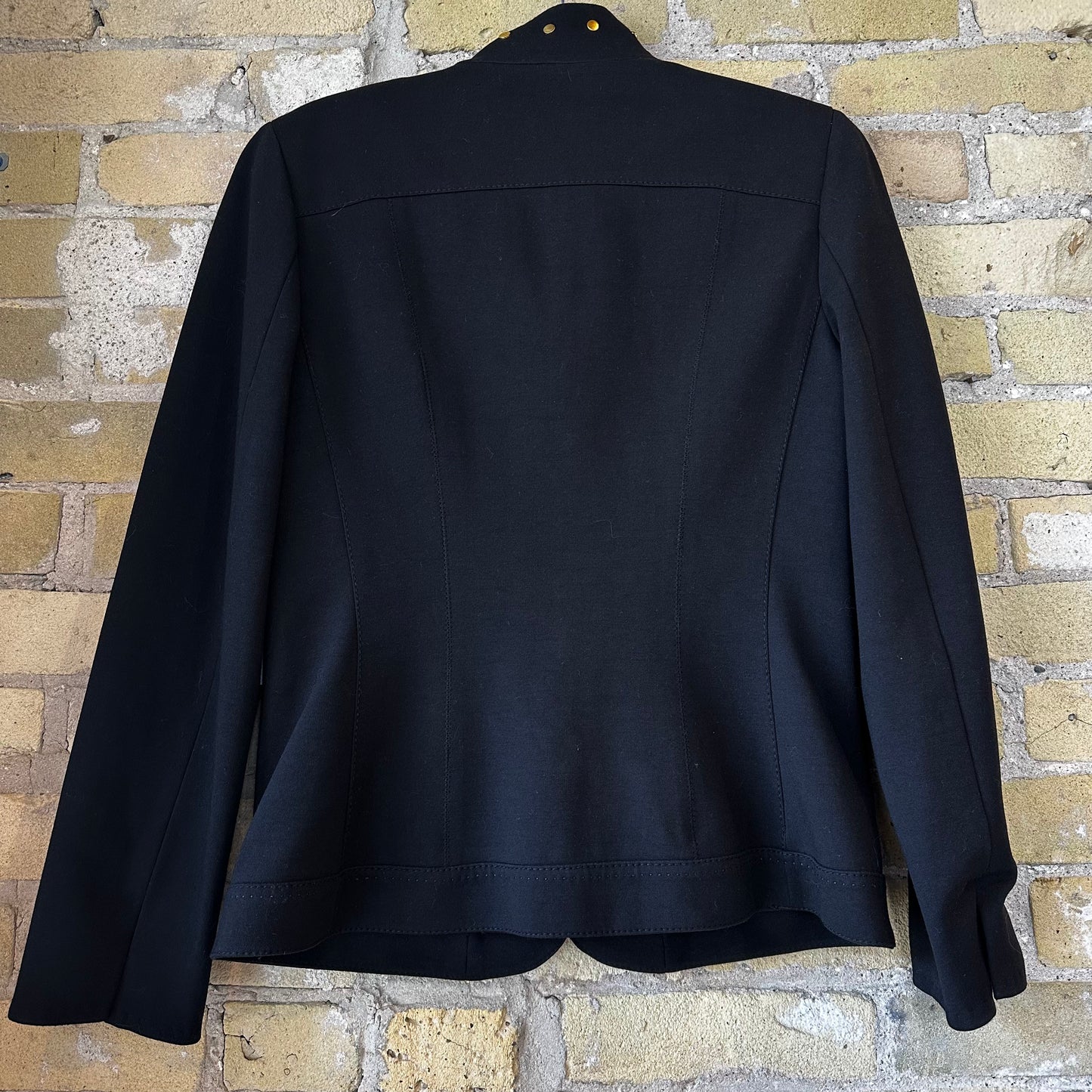 Gearhead Strength Within Jacket