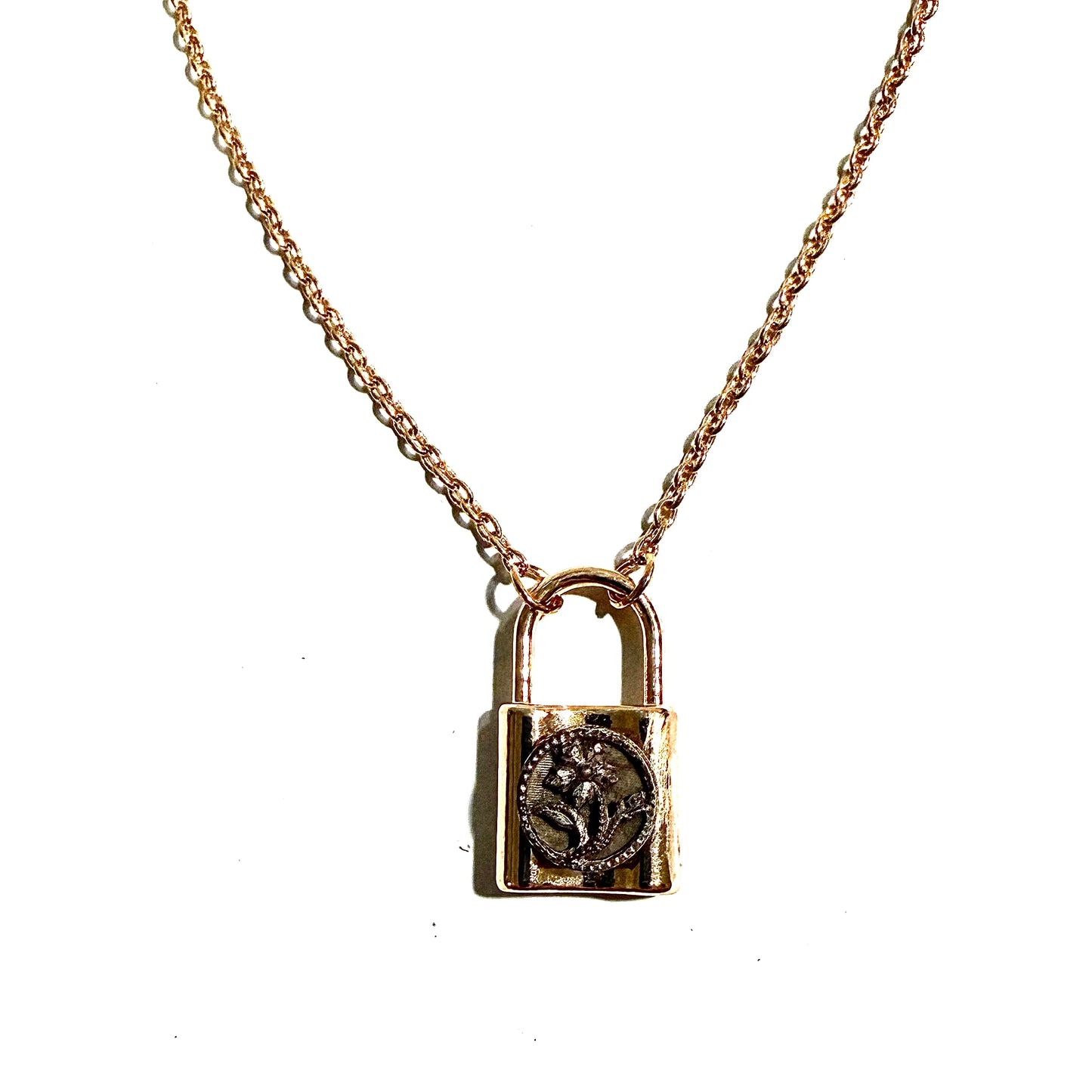 JMVAC Necklace - shoostore