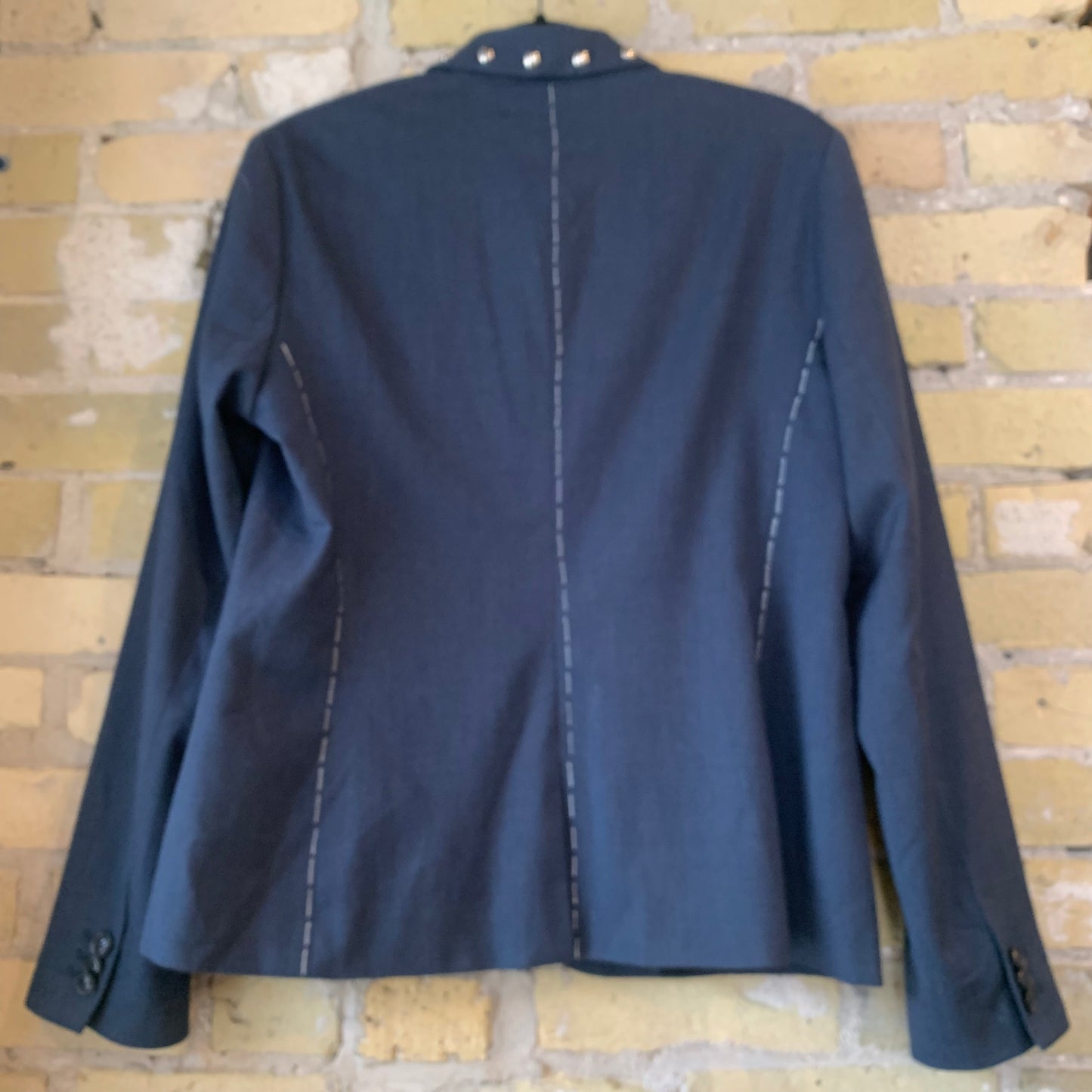 Gearhead Fire Outshines Blue Blazer