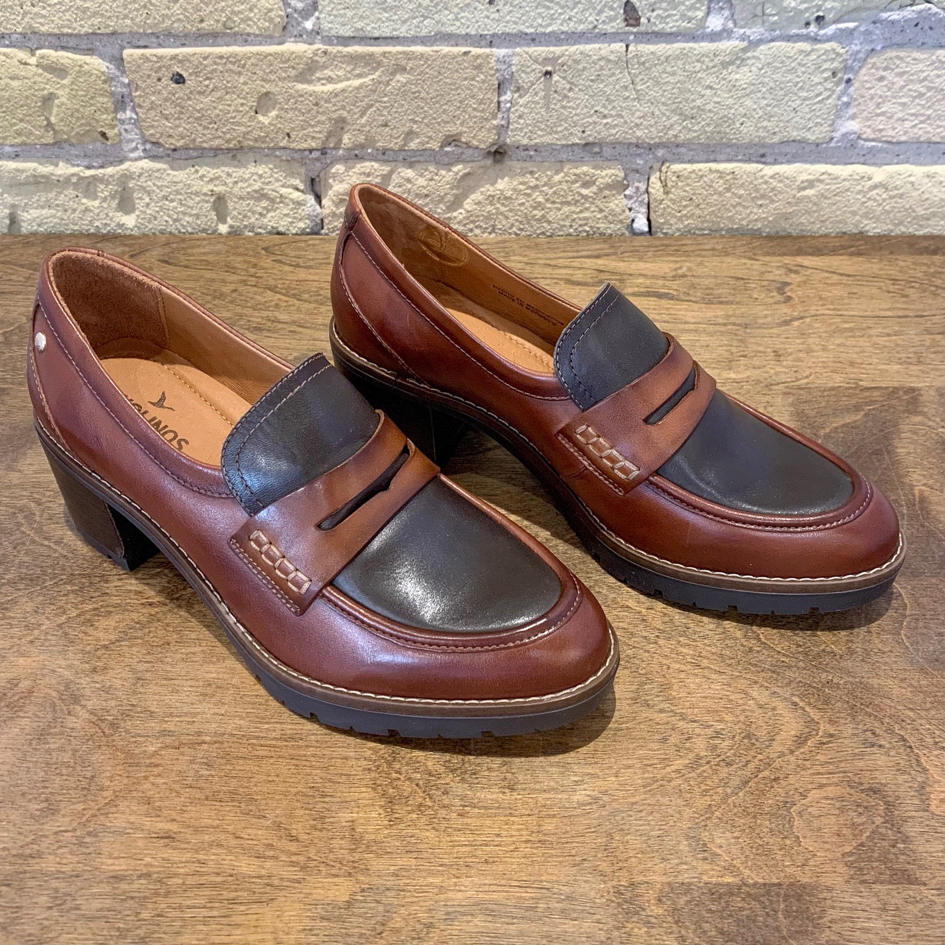 Pikolinos W7H-3873C2 Llanes Loafer Cognac