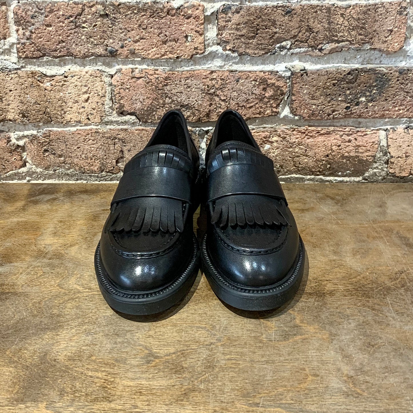 Vagabond Alex Kiltie Loafer Black Leather - shoostore