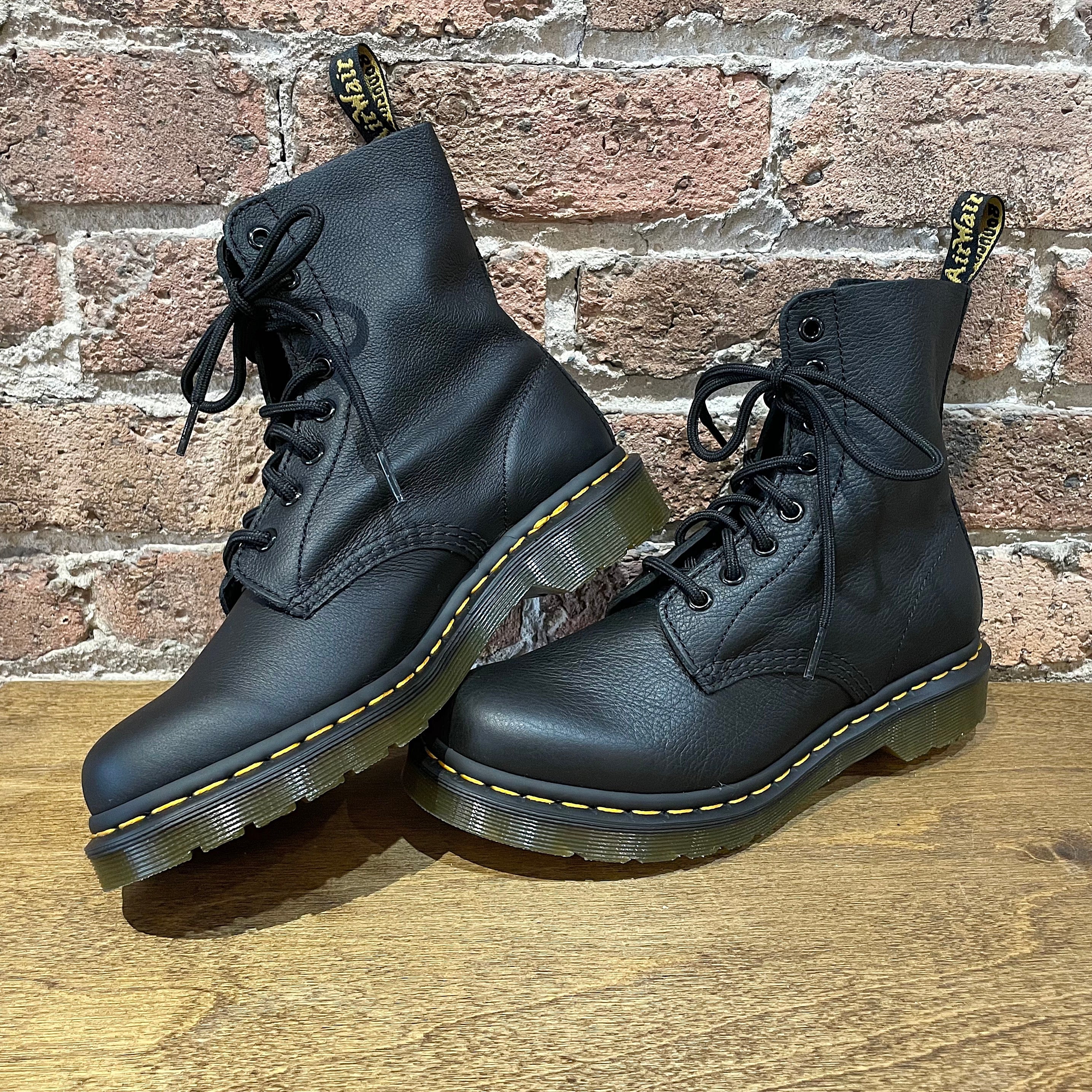 Dr martens shop pascal virginia